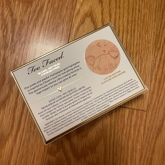 Too faced glowver highlighter - Picture 3 of 5